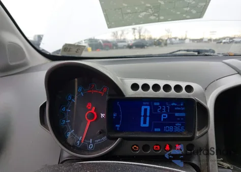 2014 Chevrolet Sonic Lt Auto из США, поврежденный, VIN 1G1JC6SB9E4173781